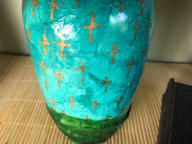 REDEEMED, a Christian, Mid-Size of Sharing Ceramic Cremation Urn for Human or Pet Ashes